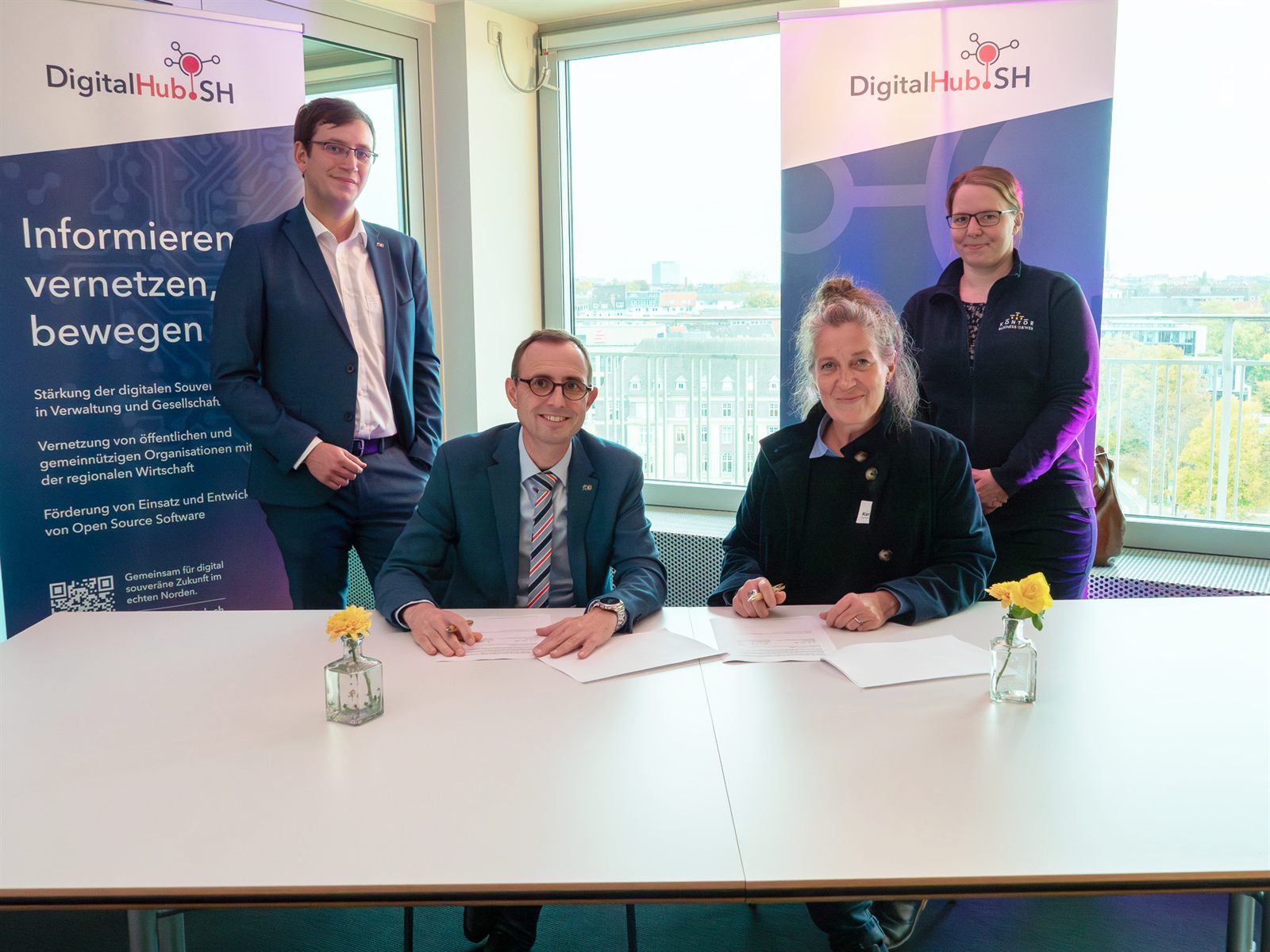 Unterzeichnung der Fördervereinbarung mit dem Digitalisierungsminister des Landes Schleswig-Holstein